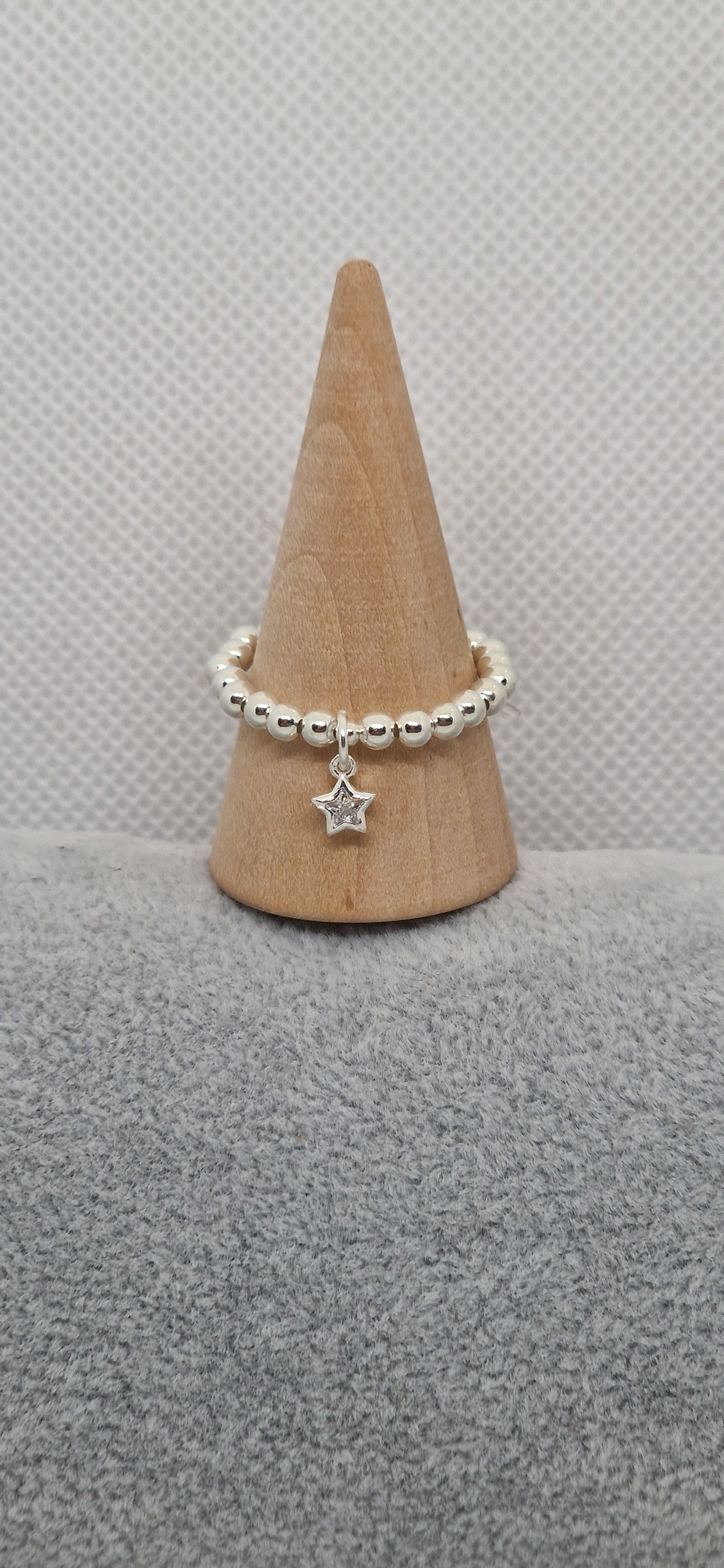 Star charm ring